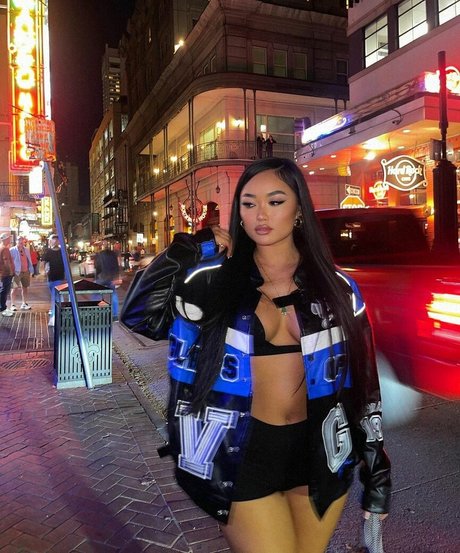 annouveauriche art star photos