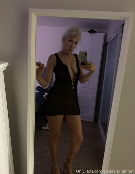 suzieandhannah model high quality galleries