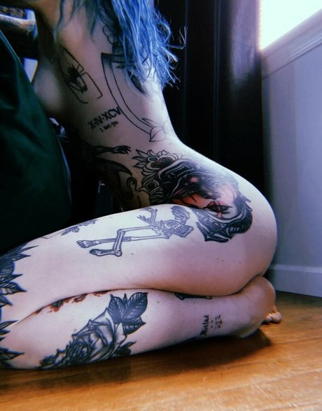 littlesharkkk adult model gallery