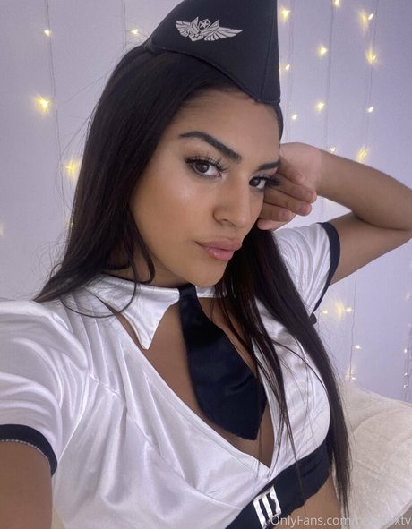 bellafoxtv model img