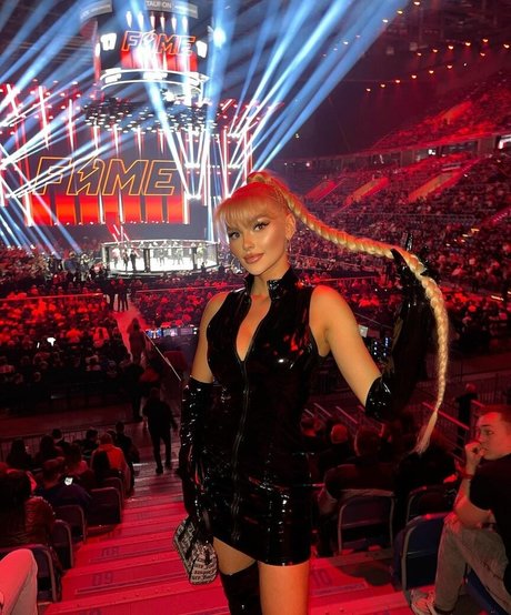 Gabriella Szklarz model hd pictures