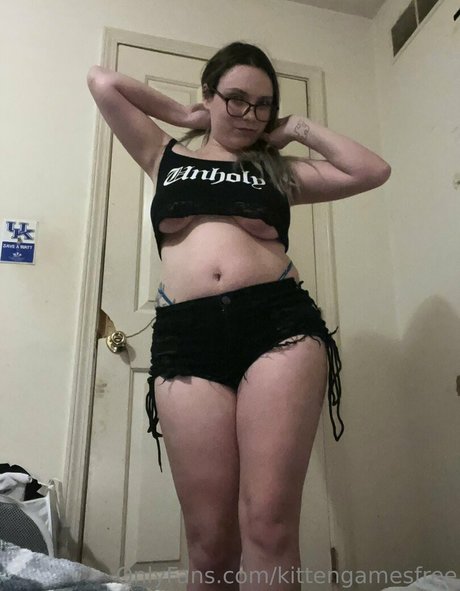 kittengamesfree model nice img