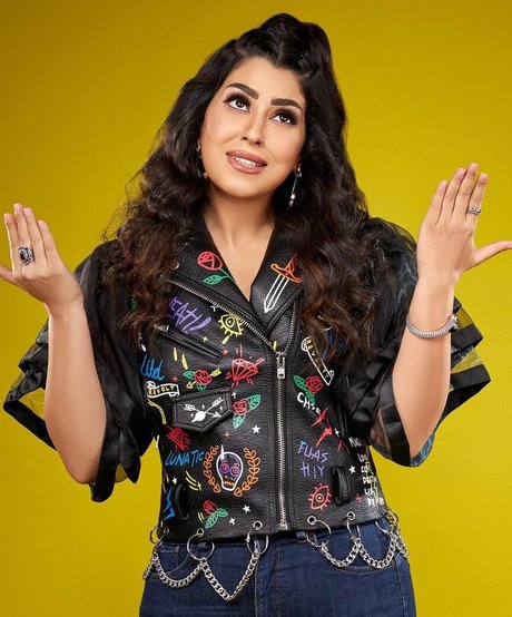 Ayten Amer model beautiful img