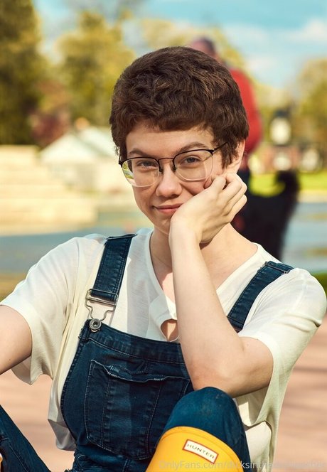 dicksinthedishwasher perfect model image