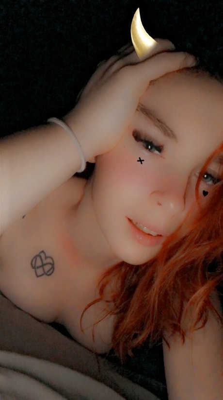 miniloupxxx nude pornstar image