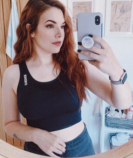 Cherry Wallis model adult galleries