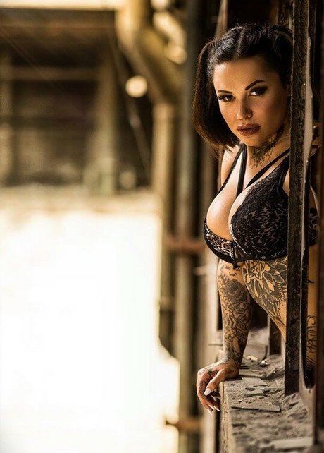 Mimi Van Puppigkeit star nice photos