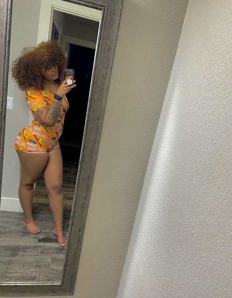 blasianhoney__ sex model picture