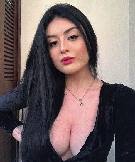 Odara Poletto model nudes picture