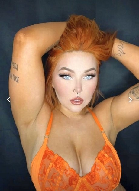 Charli Evans nice model pictures