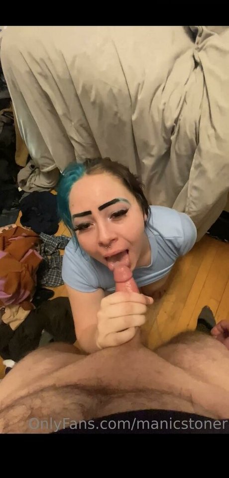 Manic Stoner pornstar free photos