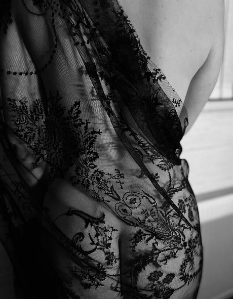 belle hella perfect actress picture