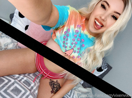 vixenvixie star top img