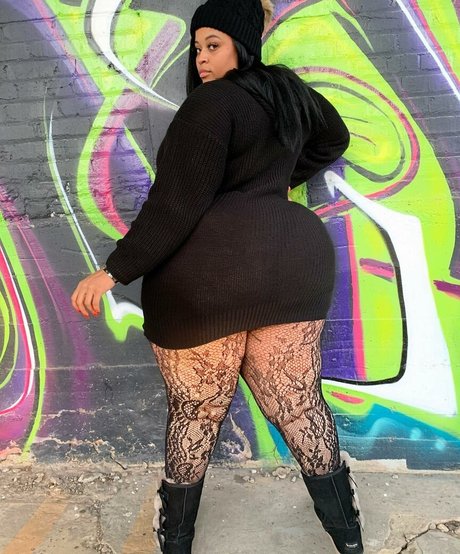 Jasmine Gunn nice actress pics