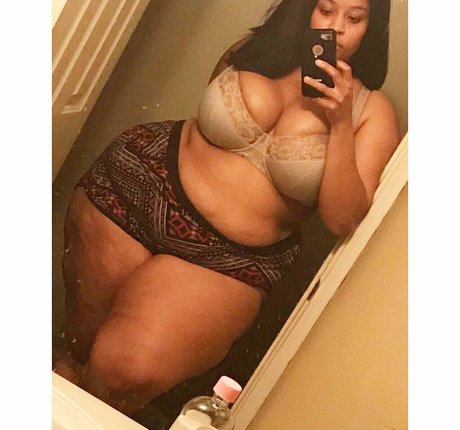 Jasmine Gunn naked model galleries