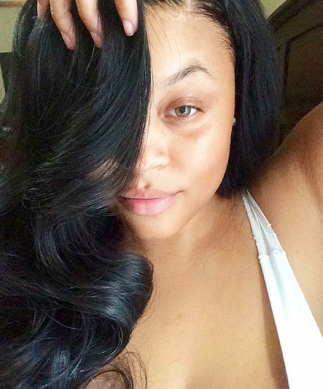 Jasmine Gunn porn model photo