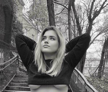 beti betista art model photo