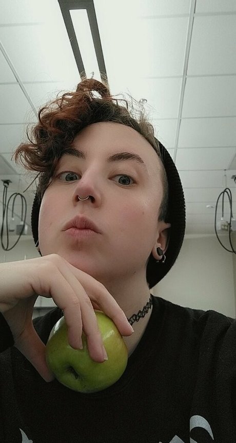 clumsiersquirrel star exclusive photo