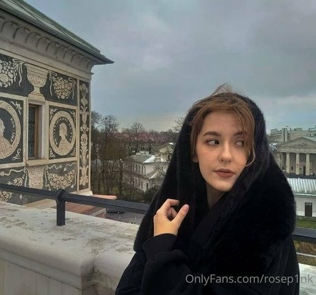 rosep1nk actress pictures