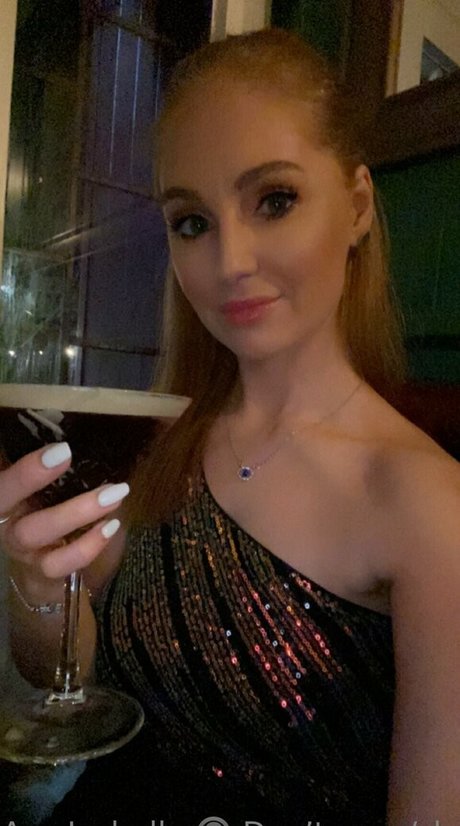 ms ava isabella naked star gallery