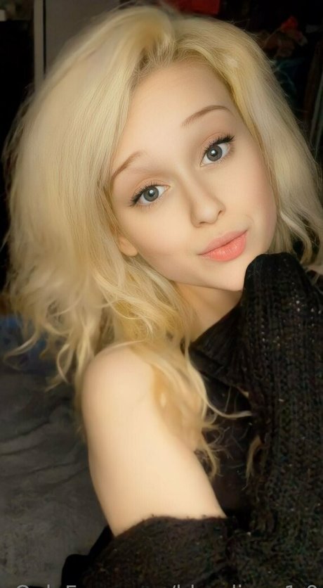 blondieee1 0 star sex picture