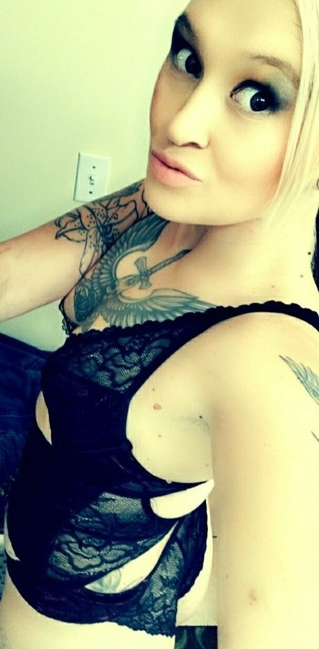 rowdyrussian model sexy picture