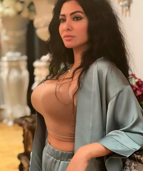 Mirhan Hussein model nice galleries