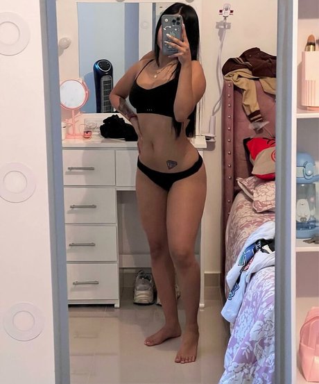 Valentine tv beautiful actress photos