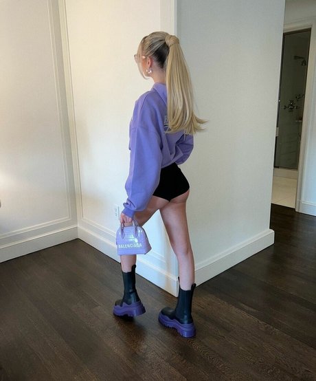 Sarah Snyder high quality pornstar archive