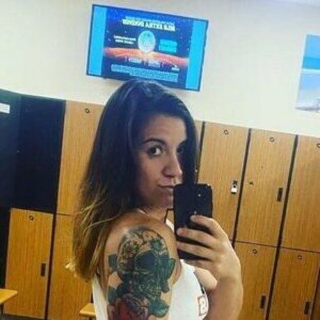 Ailin Perez model erotic img