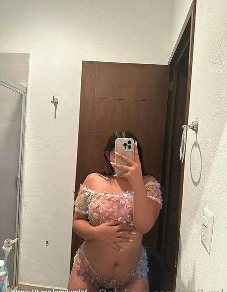 emilyml nudes star img