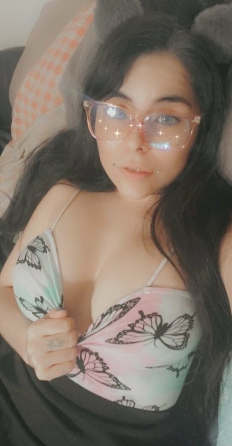 SweetZombieKiss sexy model photos