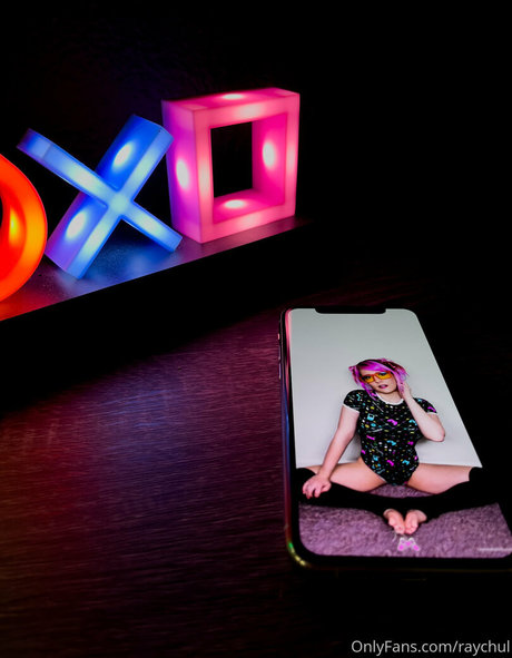 raychul model picture