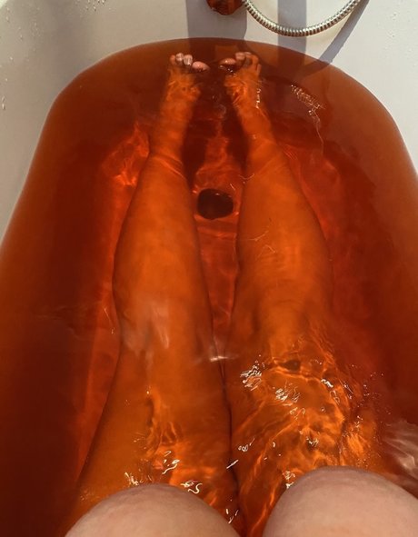 Lucy Laistner exclusive model pics