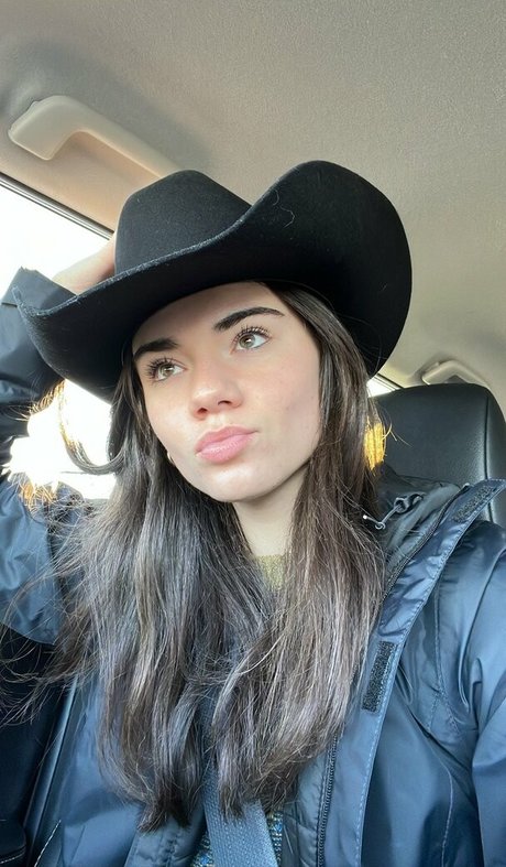 Brett Cooper nudes actress galleries