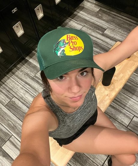 Brett Cooper model nudes picture