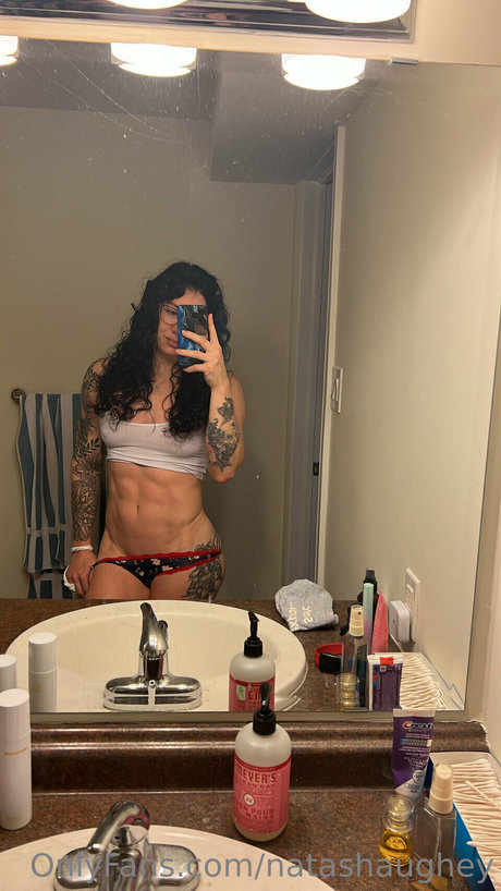 Natasha Aughey model naked image