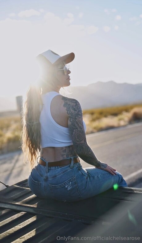 chelseabodyy star porn pic