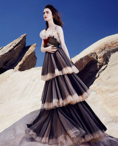 Lily Collins sex actress pic