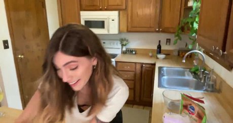 marzz nude model gallery