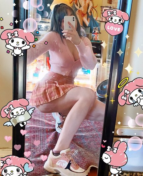 elliechii pornstar top pic