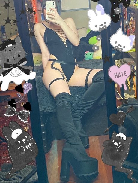 elliechii pornstar beautiful image