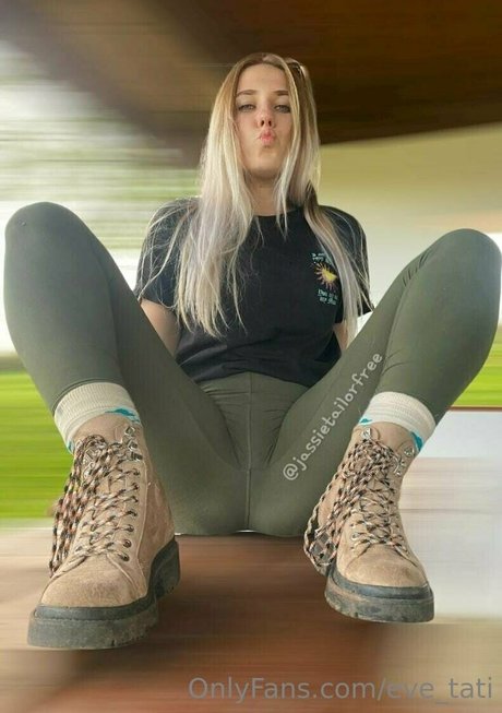 eve tati naked star images