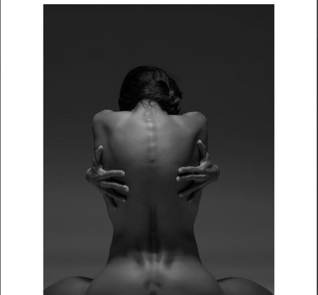 Laetitia Bouffard Roupe perfect actress archive