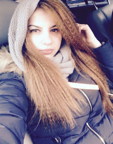 Roberta Ptru exclusive model galleries