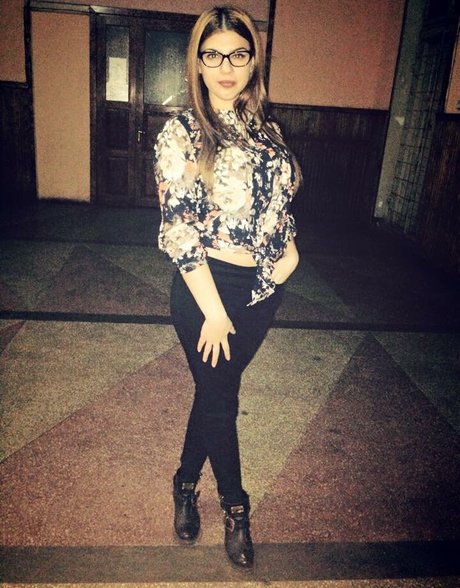 Roberta Ptru model nice archive