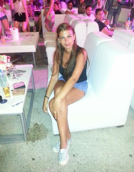 Roberta Ptru art pornstar pictures