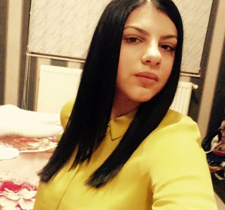 Roberta Ptru exclusive model img