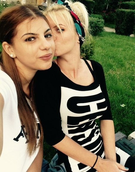 Roberta Ptru hd star photo