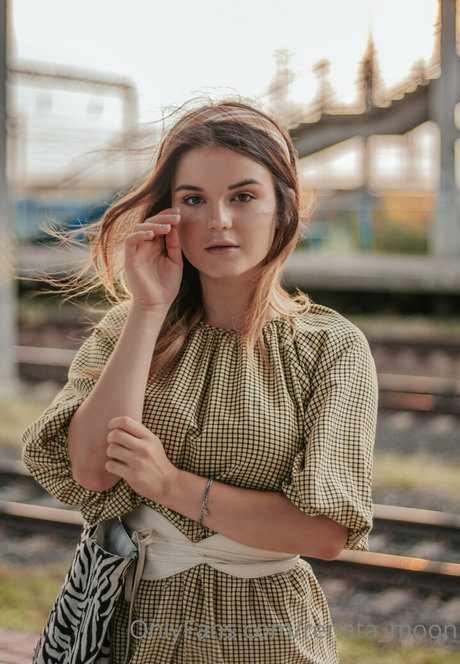 Renata moon high quality pornstar pictures